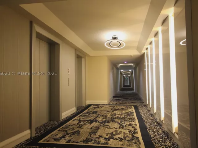 2-bedroom condo for rent in Miami Beach - 5151 COLLINS AV 1030 - MondialRealty