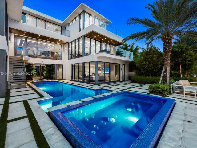 Home for rent at 440 Mola Ave - photo 7482794