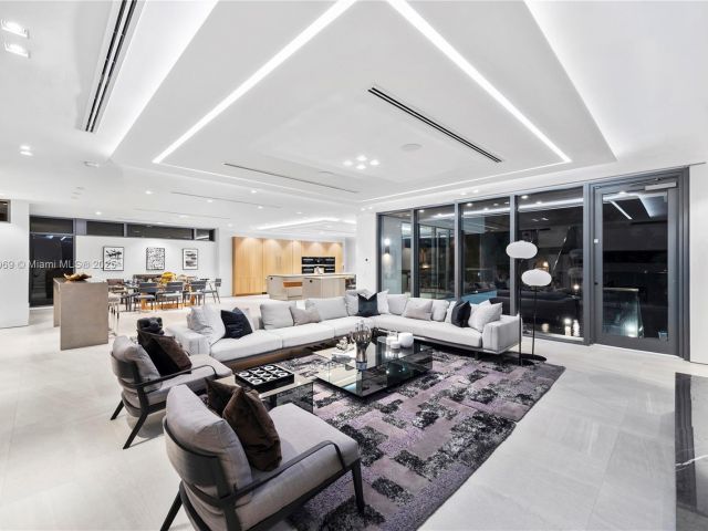 Home for rent at 440 Mola Ave - photo 7482801