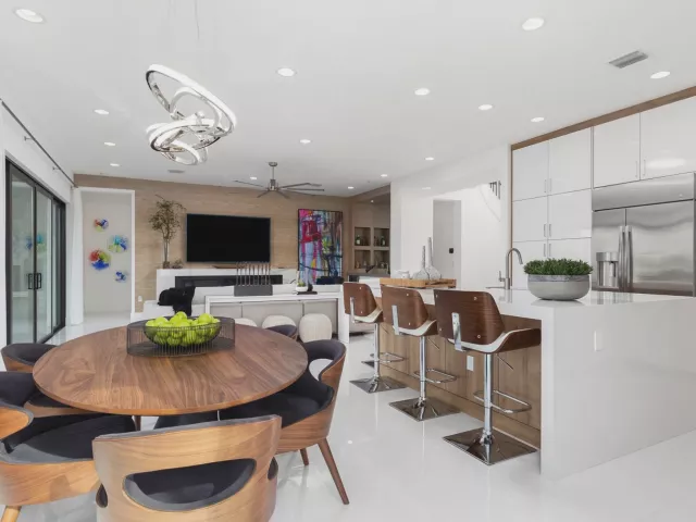 5-bedroom home for sale in Boca Raton - Boca Raton, FL 33434 - MondialRealty