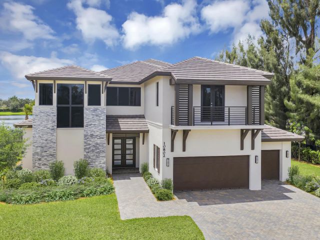 Home for sale at 5700 SW 106th Ave, Cooper City, FL 33328 - photo 2515815
