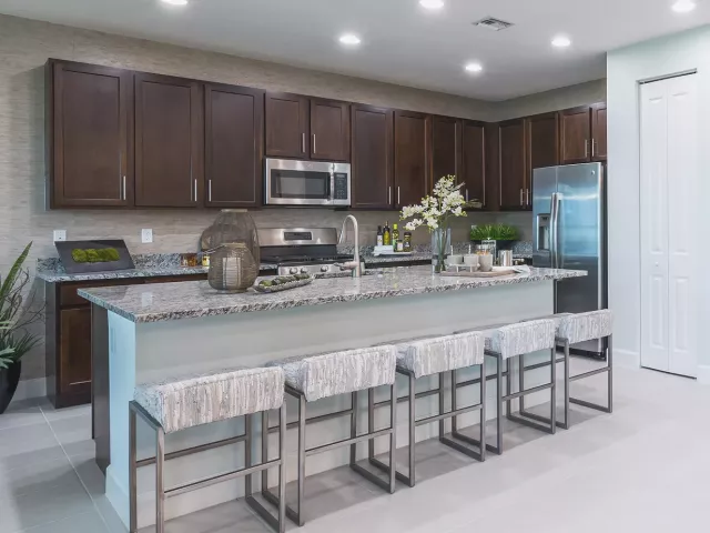 2-bedroom home for sale in Miami - 10735 SW Matisse Lane, Port St. Lucie, FL 34987 - MondialRealty