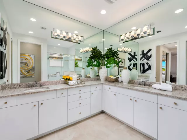 2-bedroom home for sale in Miami - 10735 SW Matisse Lane, Port St. Lucie, FL 34987 - MondialRealty