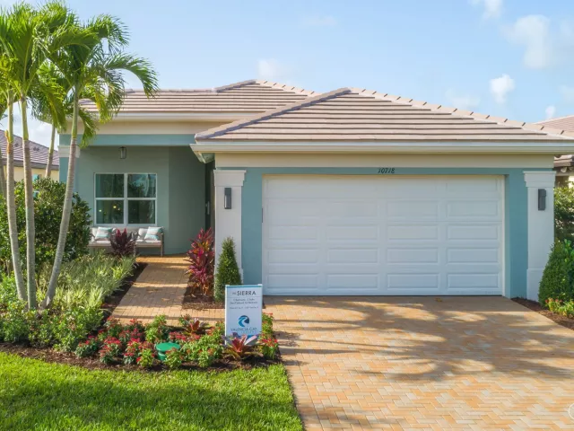 3-bedroom home for sale in Miami - 10735 SW Matisse Lane, Port St. Lucie, FL 34987 - MondialRealty