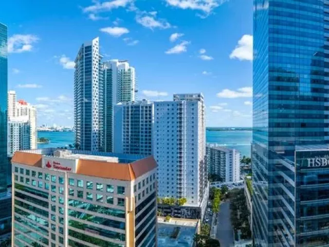 2-bedroom condo for sale in Miami - 1428 Brickell ave, Miami, FL 33131 - MondialRealty